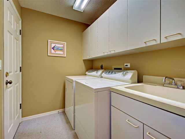 1176 HARBOR TOWN WAY, Venice, FL 34292
