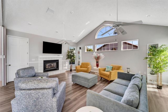 1176 HARBOR TOWN WAY, Venice, FL 34292