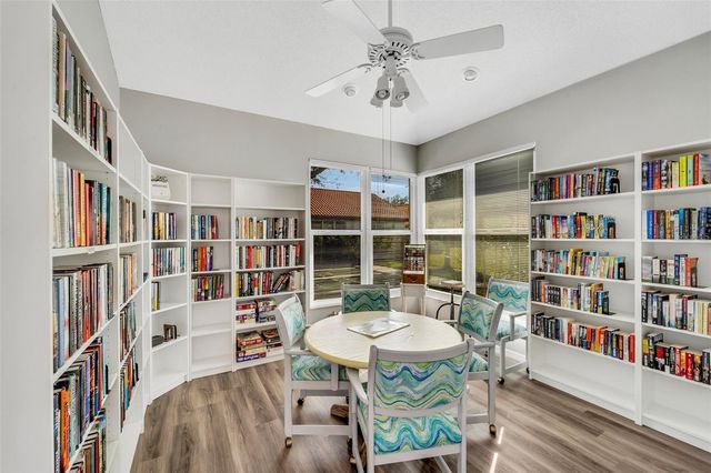 1176 HARBOR TOWN WAY, Venice, FL 34292