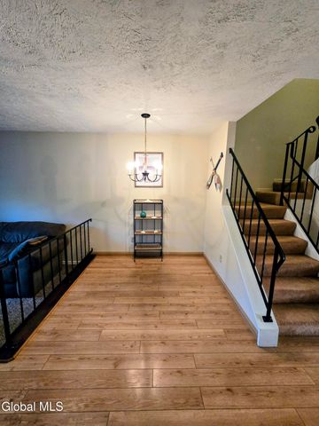 22 Ziemke Farm Lane, Cohoes, NY 12047