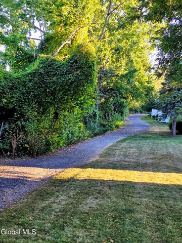 22 Ziemke Farm Lane, Cohoes, NY 12047