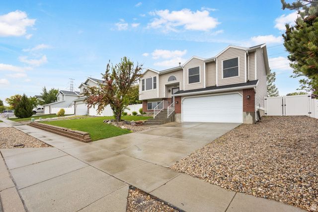 5750 S TROWBRIDGE WAY, Salt Lake City, UT 84118