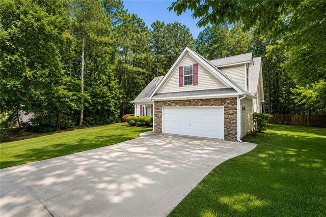 8876 Camp Tree Ct Court, Winston, GA 30187
