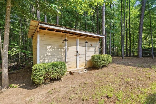 8876 Camp Tree Ct Court, Winston, GA 30187