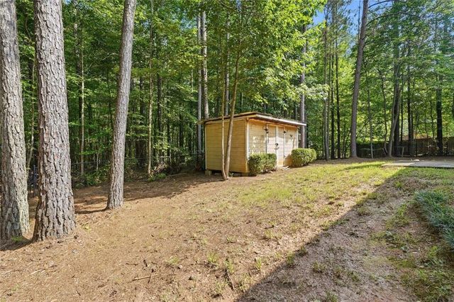8876 Camp Tree Ct Court, Winston, GA 30187