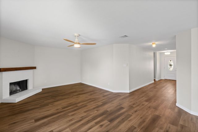 2140 Hacienda Court, Grand Prairie, TX 75052