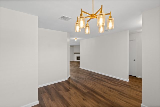2140 Hacienda Court, Grand Prairie, TX 75052