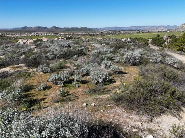 27 Starlight Mesa, Hemet, CA 92544