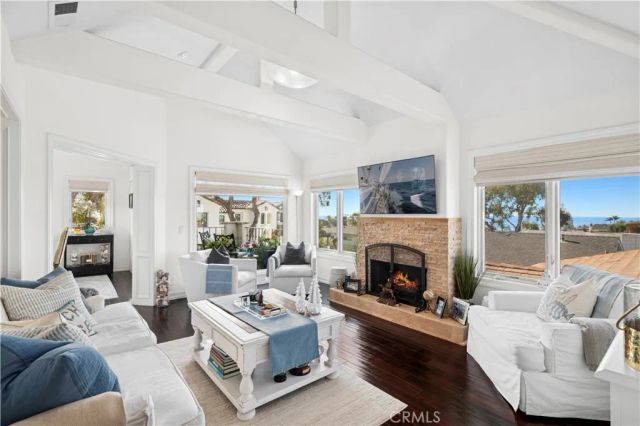 423 Poppy, Corona Del Mar, CA 92625