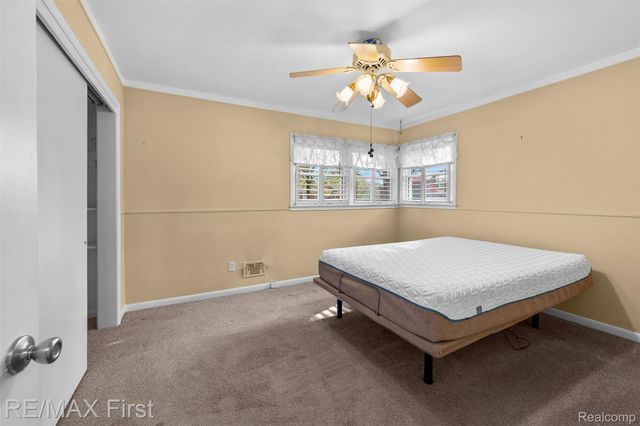 19712 Gaukler Street, St. Clair Shores, MI 48080