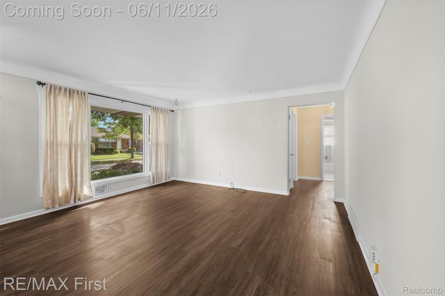 19712 Gaukler Street, St. Clair Shores, MI 48080