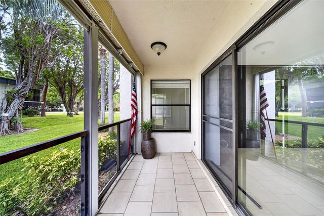 265 SE 10th Street 1C, Deerfield Beach, FL 33441