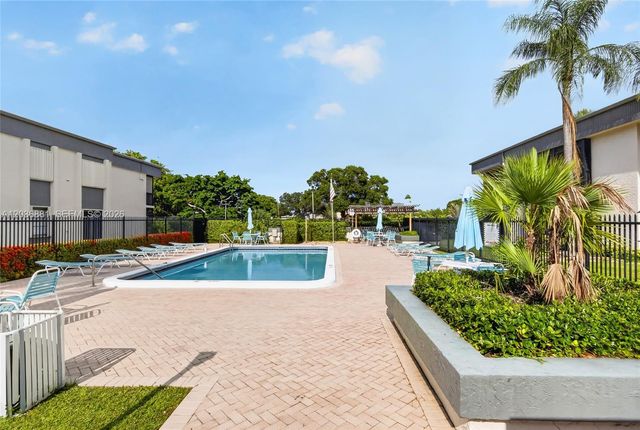 265 SE 10th Street 1C, Deerfield Beach, FL 33441