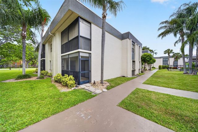 265 SE 10th Street 1C, Deerfield Beach, FL 33441