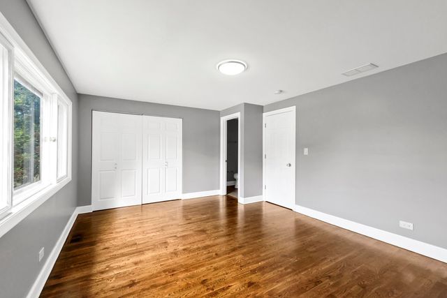 1734 W Rampart Road, Addison, IL 60101