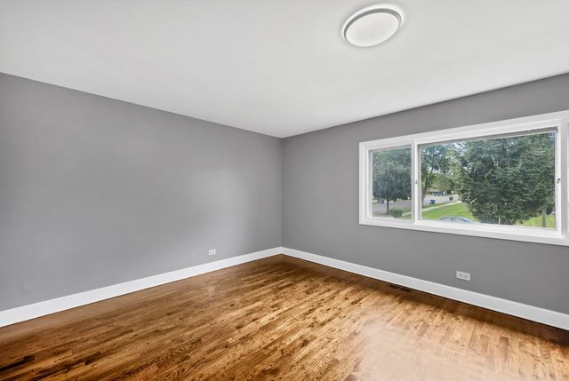 1734 W Rampart Road, Addison, IL 60101