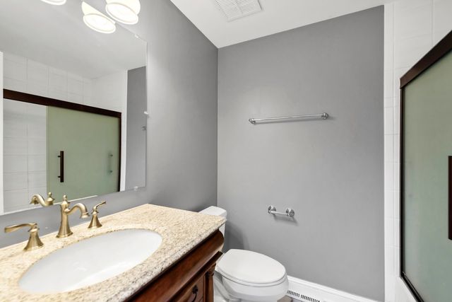 1734 W Rampart Road, Addison, IL 60101