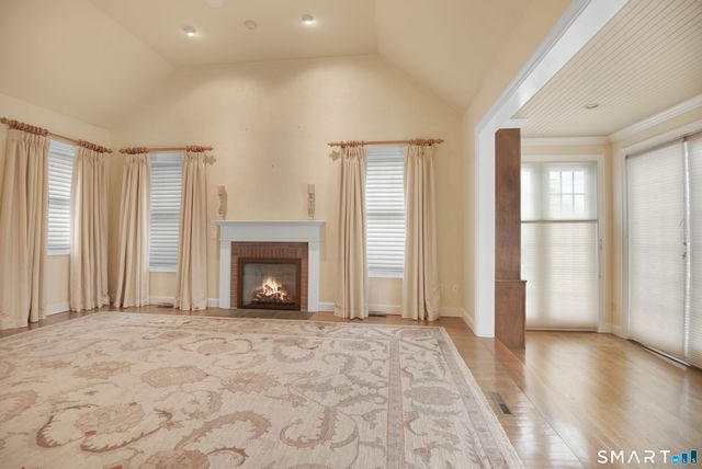 446 Main Street 9, Old Saybrook, CT 06475