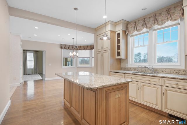 446 Main Street 9, Old Saybrook, CT 06475