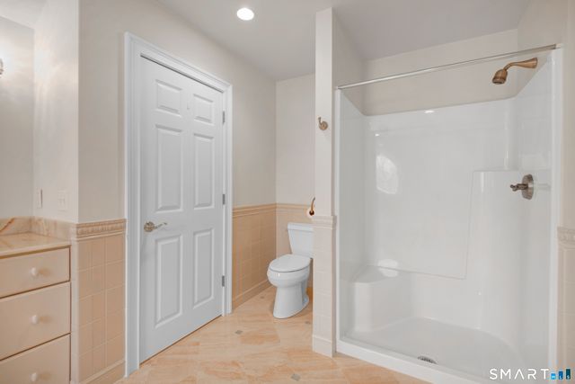 446 Main Street 9, Old Saybrook, CT 06475