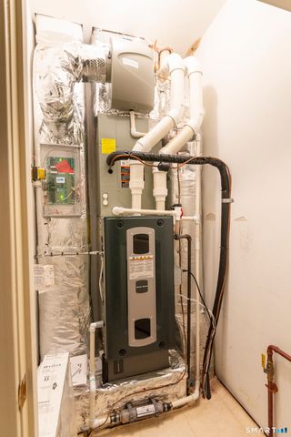 446 Main Street 9, Old Saybrook, CT 06475