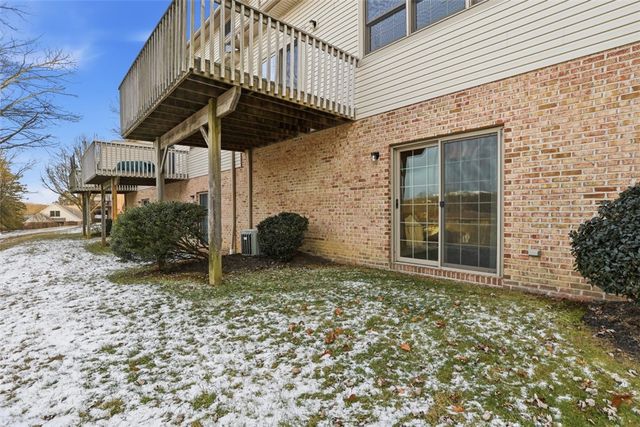 105 Woodcrest Drive, North Fayette, PA 15108