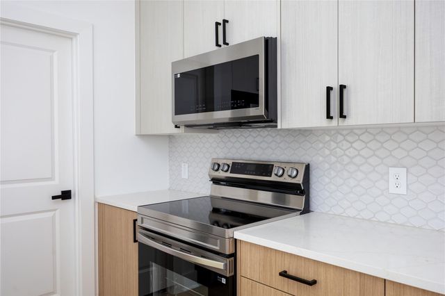 934 South Lane A, Houston, TX 77088