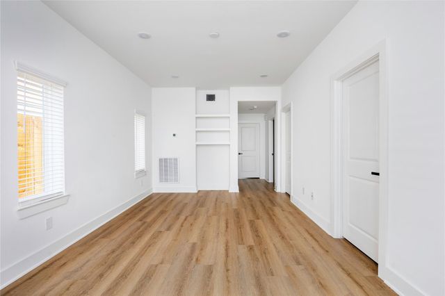 934 South Lane A, Houston, TX 77088