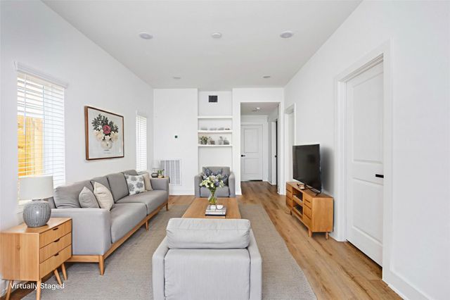 934 South Lane A, Houston, TX 77088