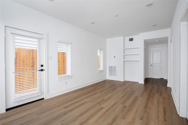 934 South Lane A, Houston, TX 77088