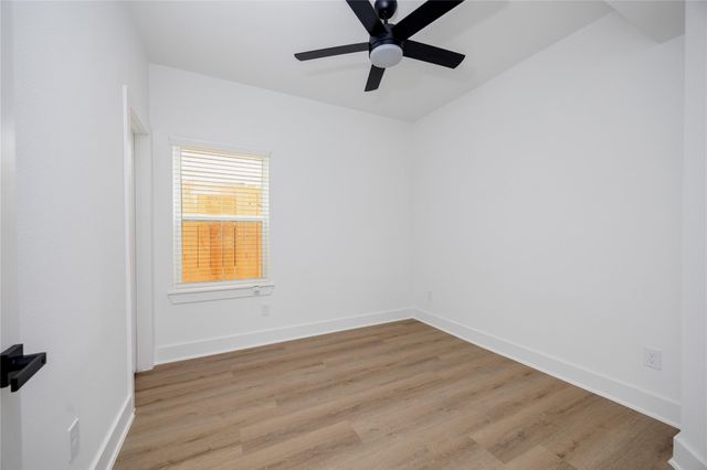 934 South Lane A, Houston, TX 77088