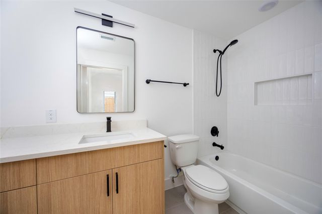 934 South Lane A, Houston, TX 77088