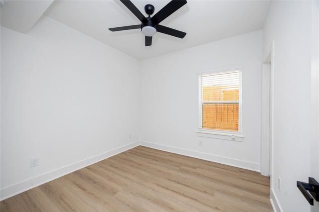 934 South Lane A, Houston, TX 77088