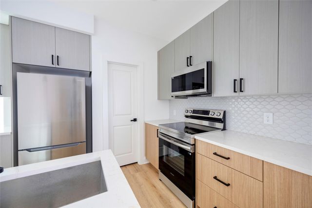 934 South Lane A, Houston, TX 77088