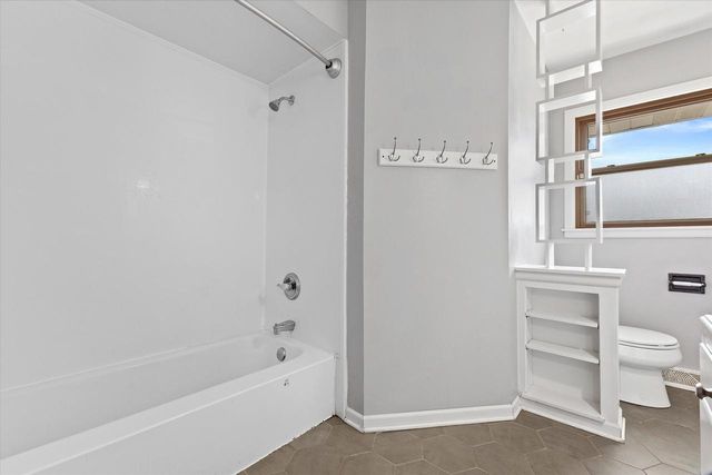 237 N 113th STREET, Wauwatosa, WI 53226