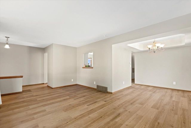 237 N 113th STREET, Wauwatosa, WI 53226