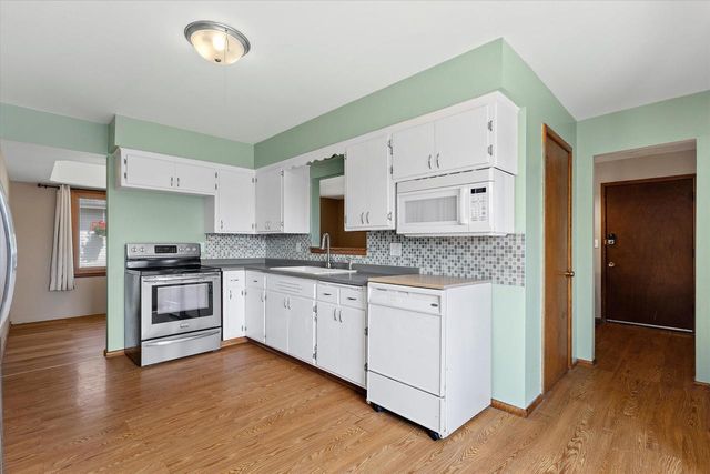 237 N 113th STREET, Wauwatosa, WI 53226