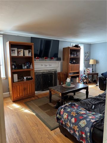 199 Main Avenue, Warwick, RI 02886