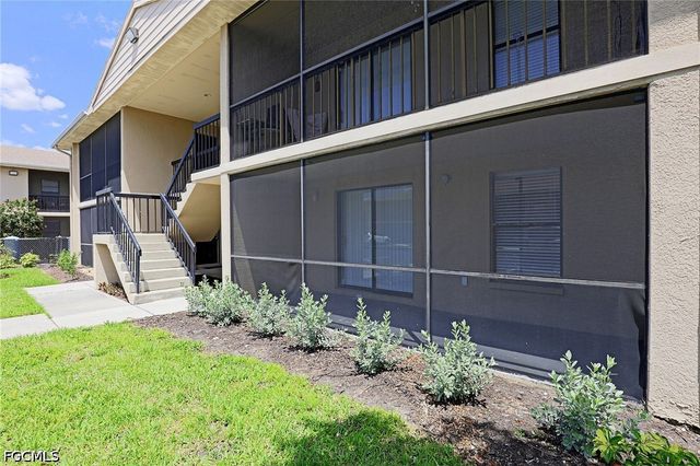 5307 Summerlin RD 702, Fort Myers, FL 33919