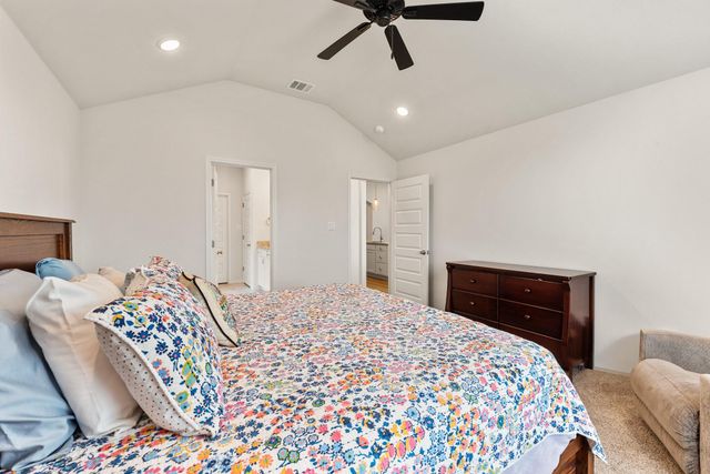 3164 Margaret Rudder Parkway, Bryan, TX 77808