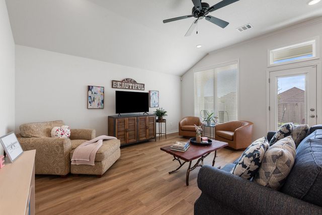 3164 Margaret Rudder Parkway, Bryan, TX 77808