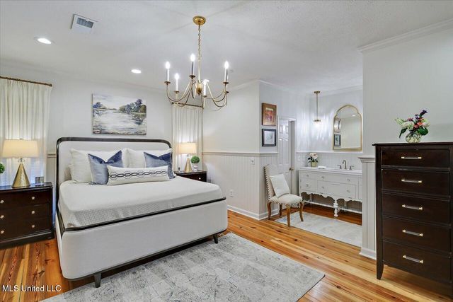 112 Newport Circle, Clinton, MS 39056