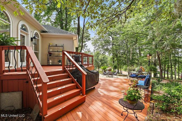 112 Newport Circle, Clinton, MS 39056