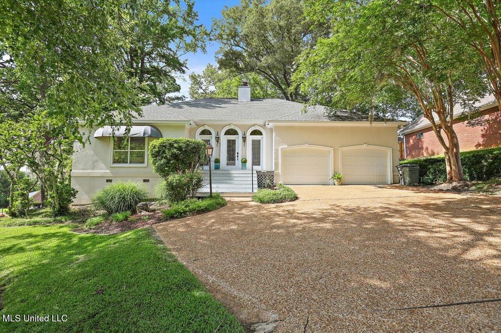 112 Newport Circle, Clinton, MS 39056