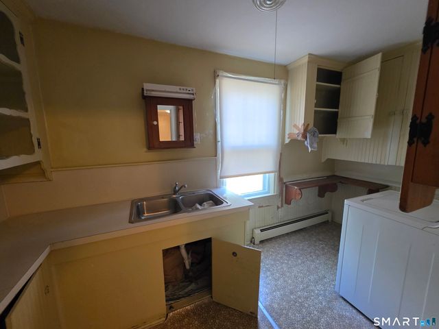 21-23 Pulaski Street, Griswold, CT 06351