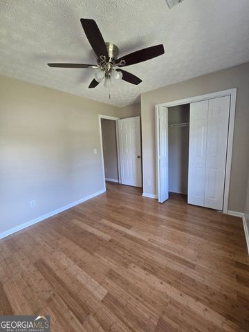 585 Forest Hills Path, Forest Park, GA 30297