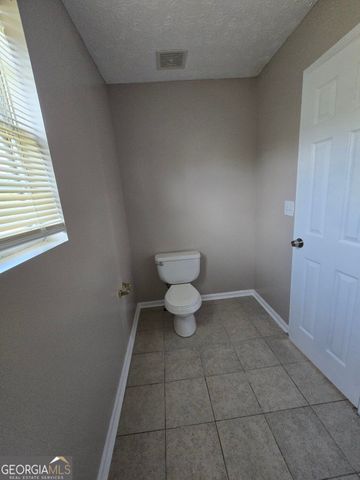 585 Forest Hills Path, Forest Park, GA 30297