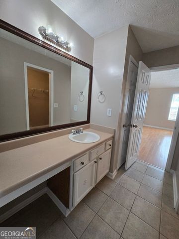 585 Forest Hills Path, Forest Park, GA 30297
