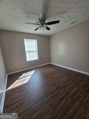 585 Forest Hills Path, Forest Park, GA 30297