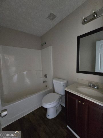 585 Forest Hills Path, Forest Park, GA 30297